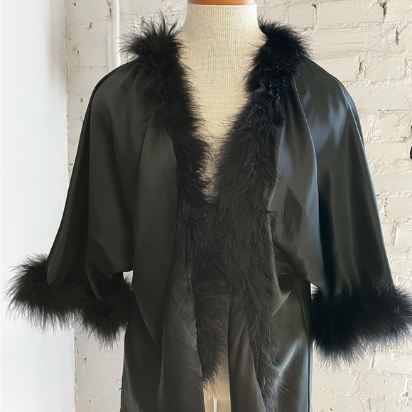 1970s Claire Haddad black short jacket with maribou trim. - Picture 2 of 3